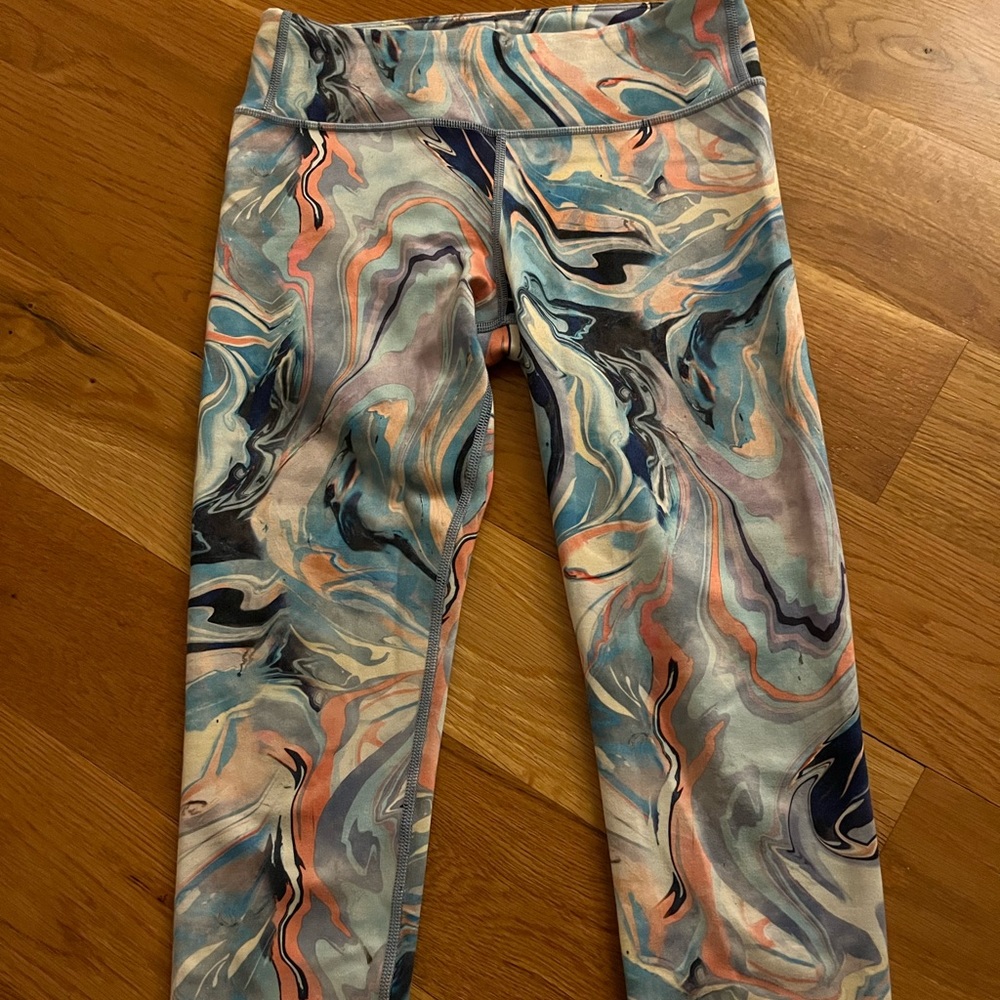 Athleta Girls Chit Chat Capri Leggings